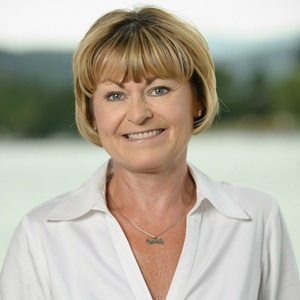 Shelly Robson