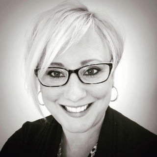 Photograph of Jennifer Hedlund